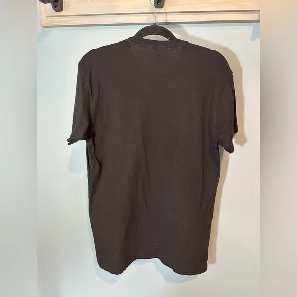 NLA YouTube Logo Graphic Short Sleeve T-Shirt in Black (UNISEX) - Picture 4 of 4